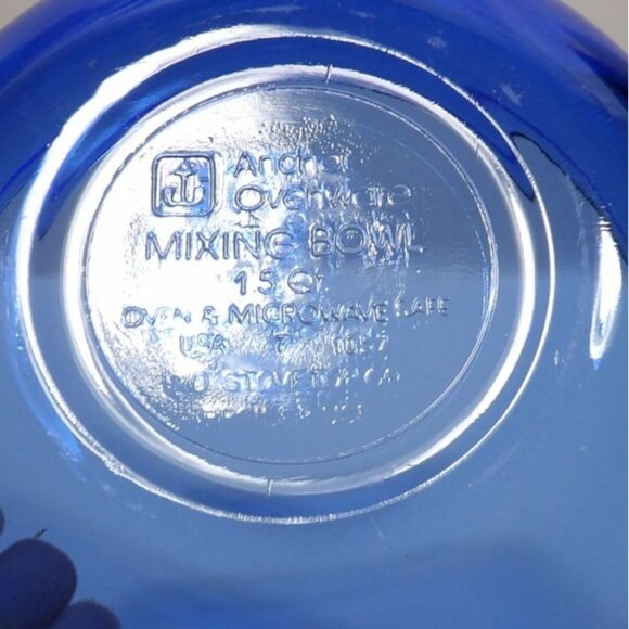 Vintage Anchor Hocking 1.5 Qt Cobalt Blue Mixing Bowl Made In USA - Picture 8 of 14